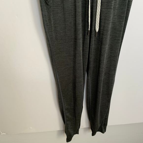 Vuori All Day Women’s Jumpsuit in Charcoal Heather (no size tag) - Picture 13 of 14